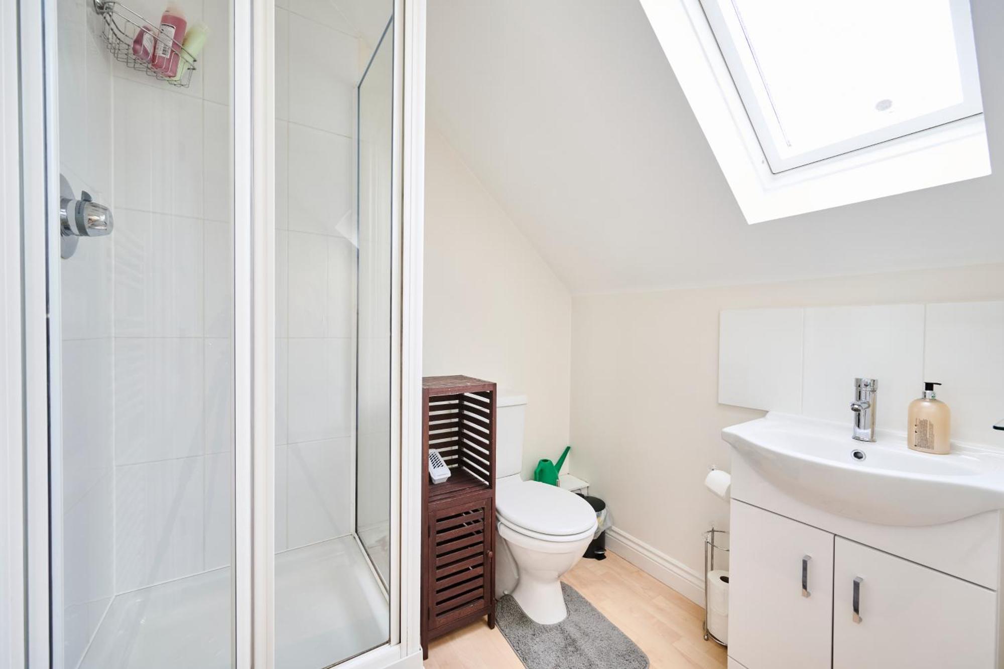 Apartment Cherish Spacious & Amazing 3 Bed House In Hayes & Heathrow West Drayton (Middlesex)
