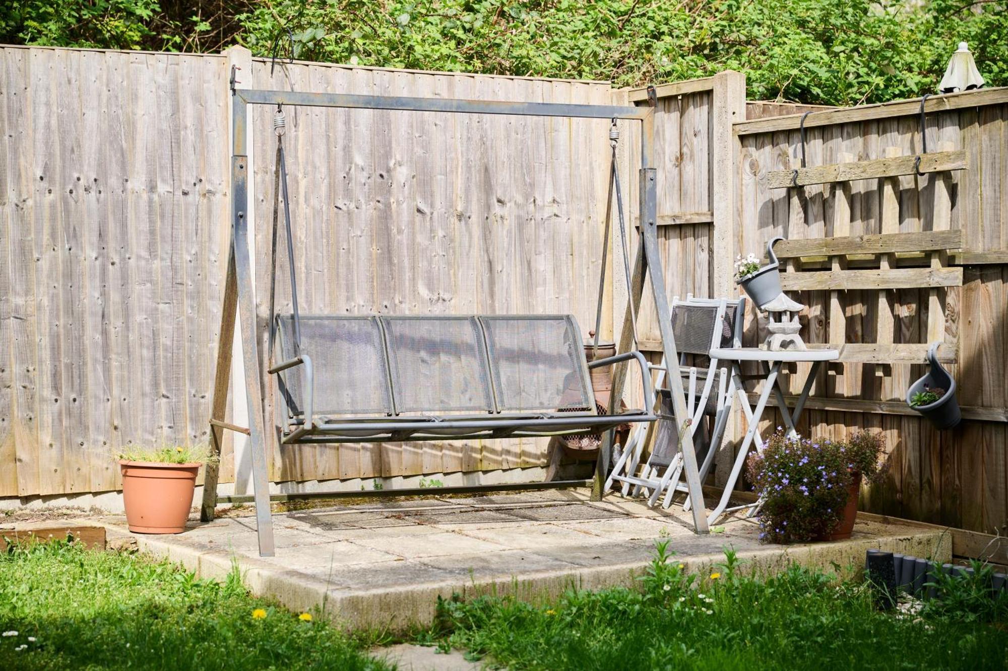 Cherish Spacious & Amazing 3 Bed House In Hayes & Heathrow * West Drayton (Middlesex)